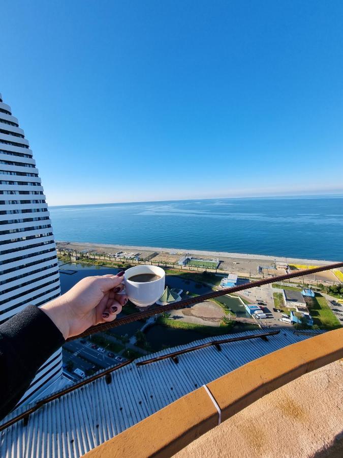 Darianna Batumi Hotel Bagian luar foto
