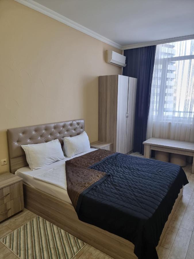 Darianna Batumi Hotel Bagian luar foto