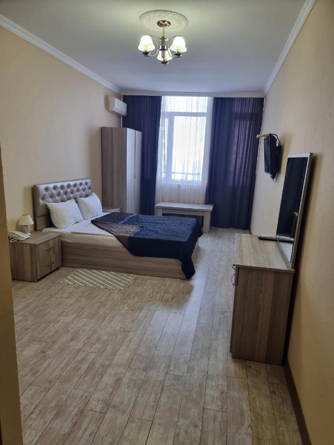 Darianna Batumi Hotel Bagian luar foto