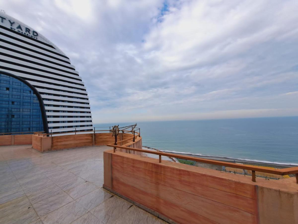 Darianna Batumi Hotel Bagian luar foto