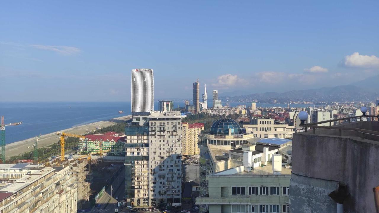 Darianna Batumi Hotel Bagian luar foto