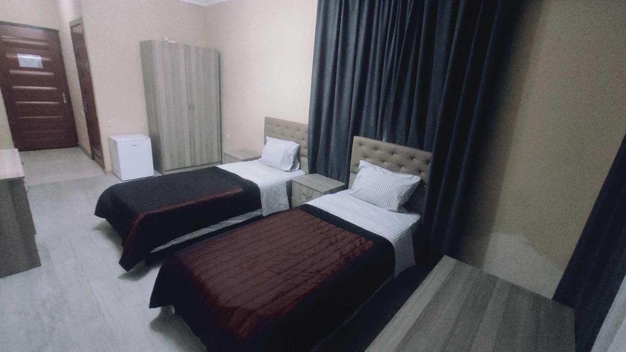 Darianna Batumi Hotel Bagian luar foto