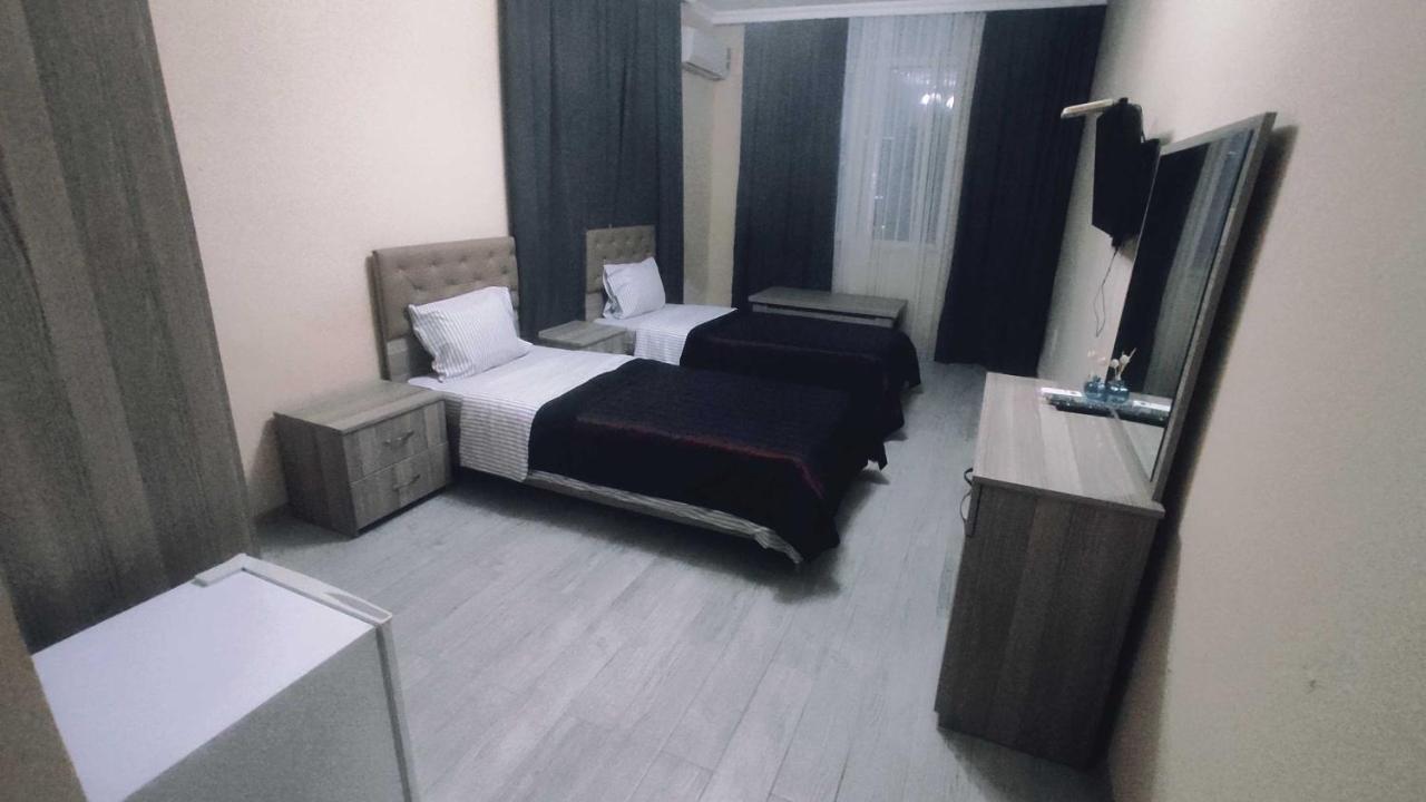 Darianna Batumi Hotel Bagian luar foto