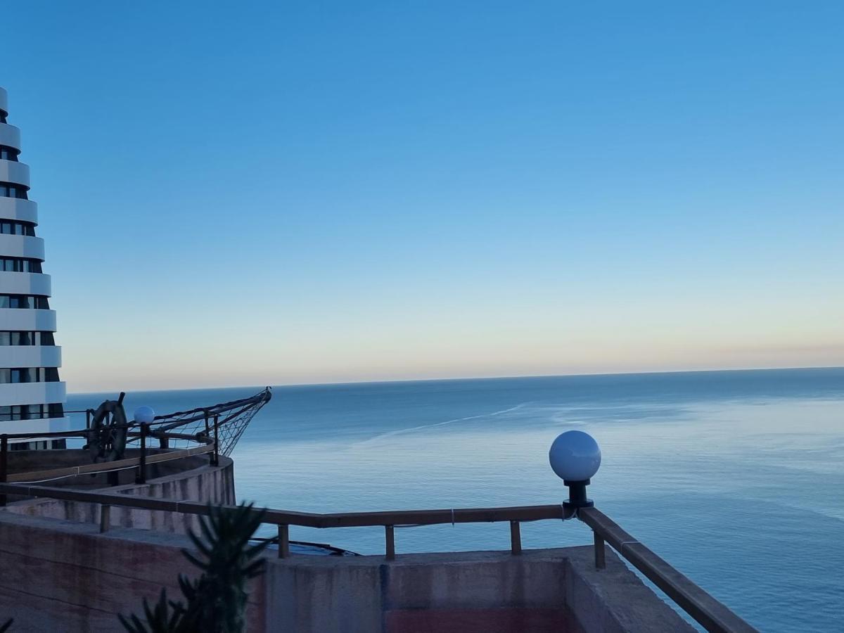 Darianna Batumi Hotel Bagian luar foto