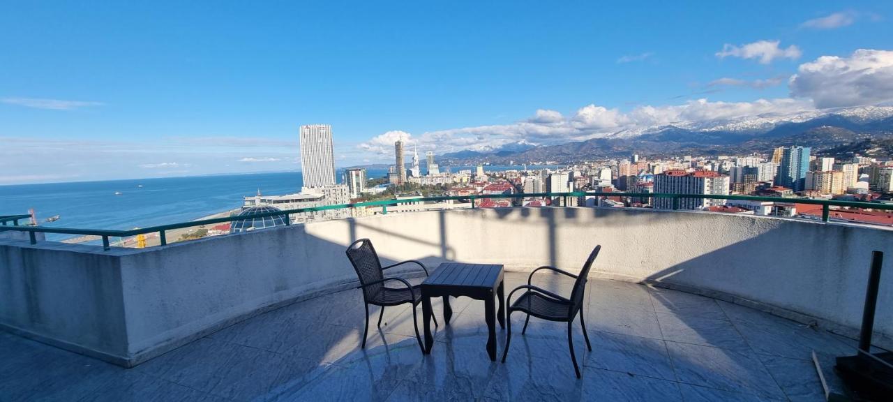 Darianna Batumi Hotel Bagian luar foto