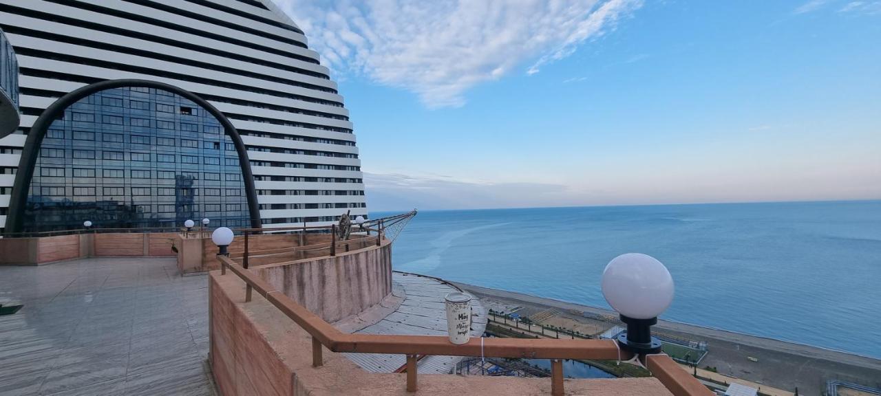 Darianna Batumi Hotel Bagian luar foto
